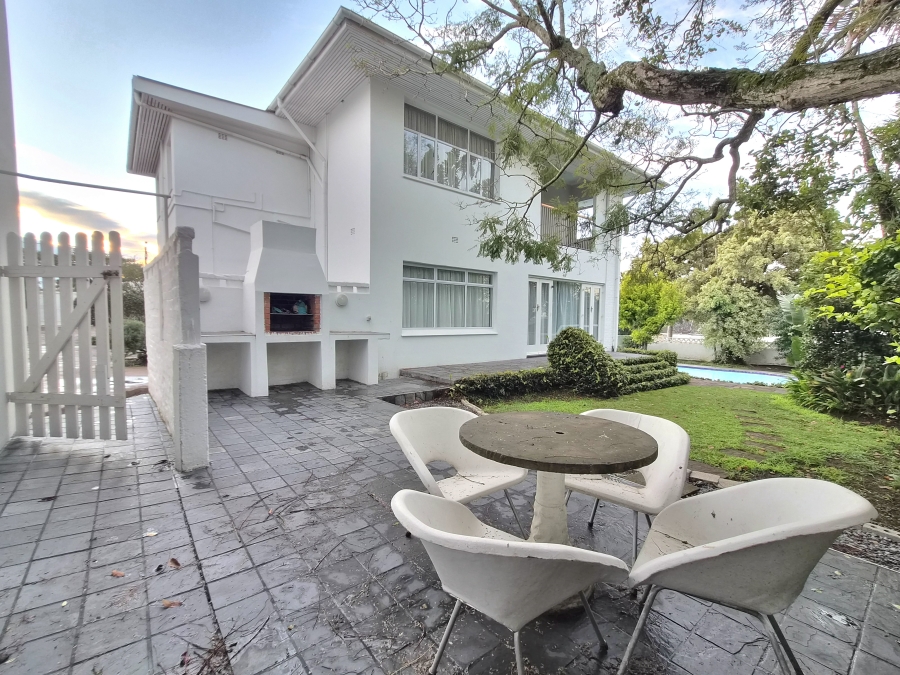 5 Bedroom Property for Sale in Vincent Eastern Cape